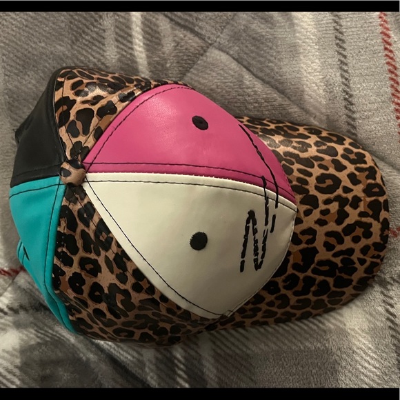 🧢 Leopard/Pink/Teal cap w/ satin lining🧢 - Picture 12 of 14